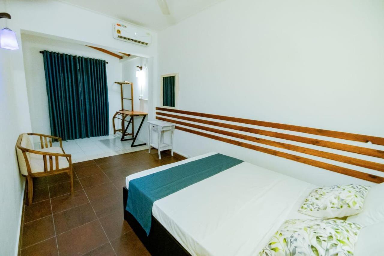 Hotel One Sixty 마운트 라비니아 외부 사진